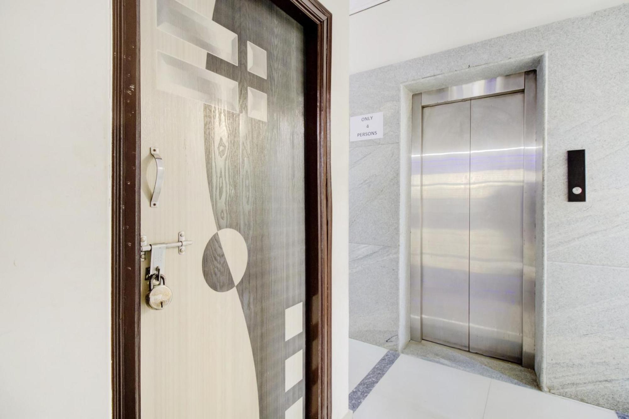 Hotel O Malnad Grand Inn Kumbalgod Kültér fotó