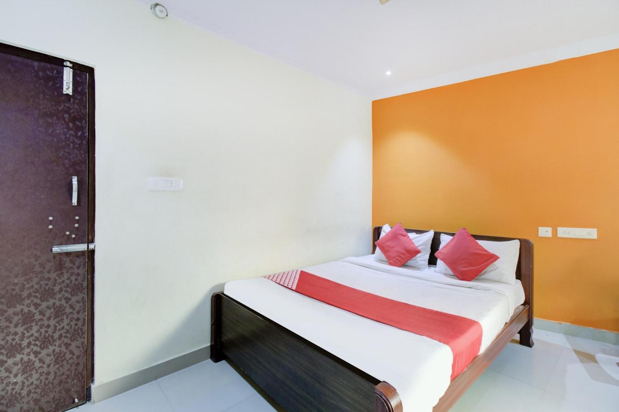 Hotel O Malnad Grand Inn Kumbalgod Kültér fotó